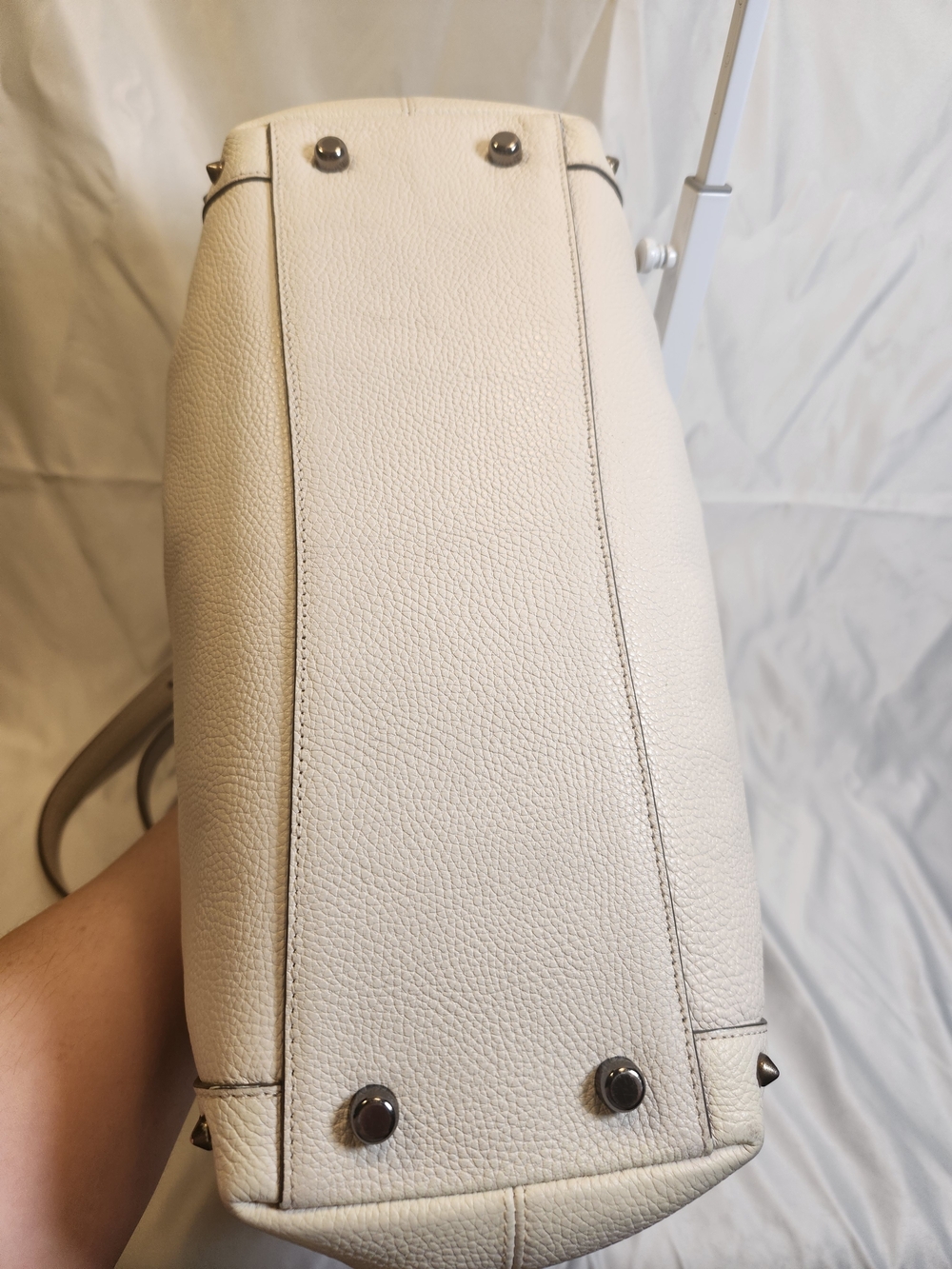 Coach Edie Shoulder Bag 31 with Rivets - Picture 5 of 7